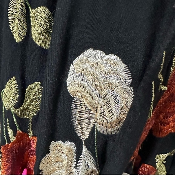 Anthropologie AKEMI + KIN Allora Size XS/S Floral Embroidered Oversized Top - Picture 5 of 11